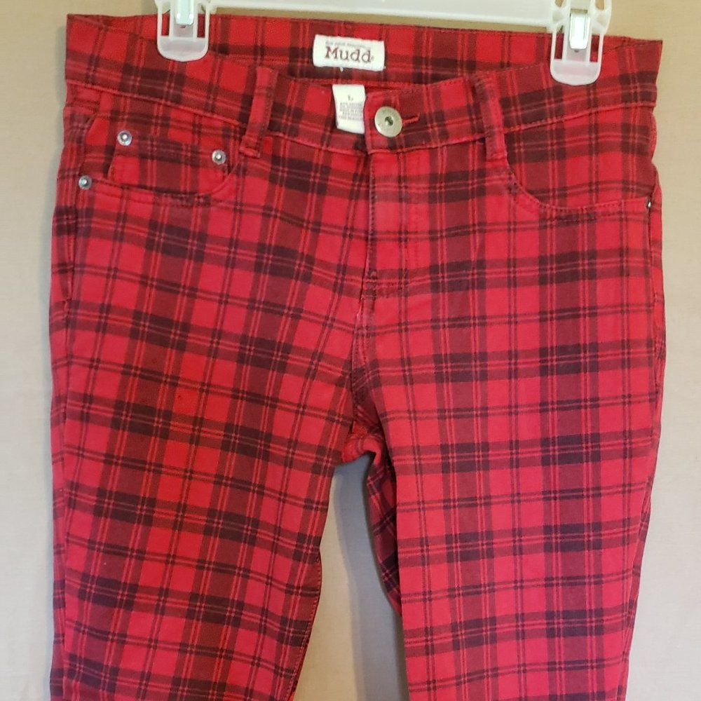 Mudd, Red & Black plaid design, tapered leg jeans, Size Large